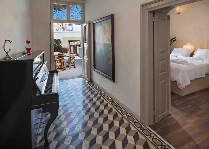 Вилла Sandandstone Santorini Мегалохори