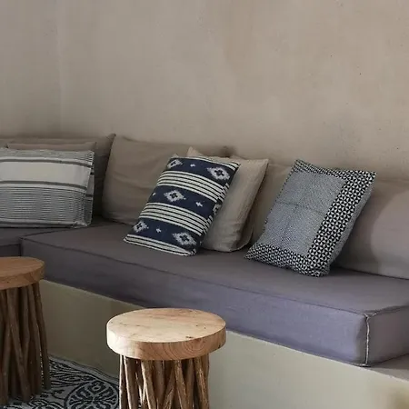 Sandandstone Santorini Megalochori (Santorini)